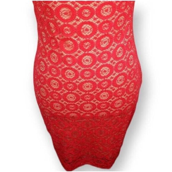 BEBE RED & NUDE LACE BODYCON DRESS SZ.XS EUC. - Picture 4 of 8